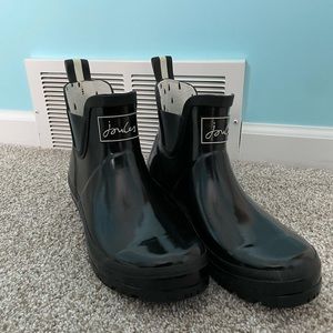 Rain boots